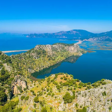 Aysel Paradise Holiday home *